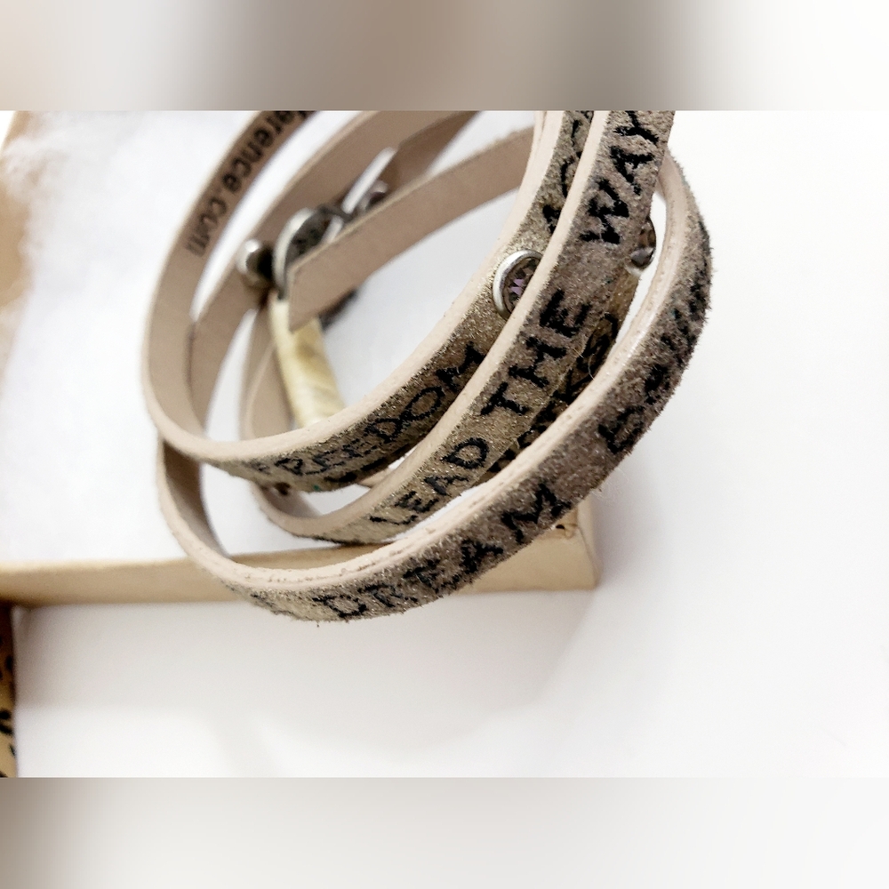 Leather Bracelet - 20 Affirmations and Inspirations